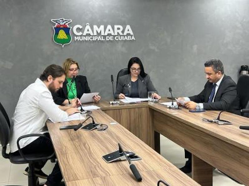 Comissão reclama de projetos fracos e falta de debate na Câmara